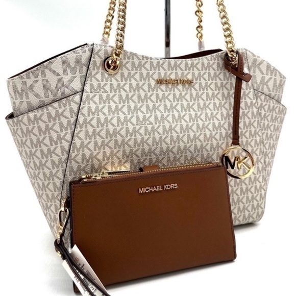 Michael Kors Large Chain Shoulder Bag & Double Zip Wallet Set Vanilla/Luggage - Picture 3 of 14